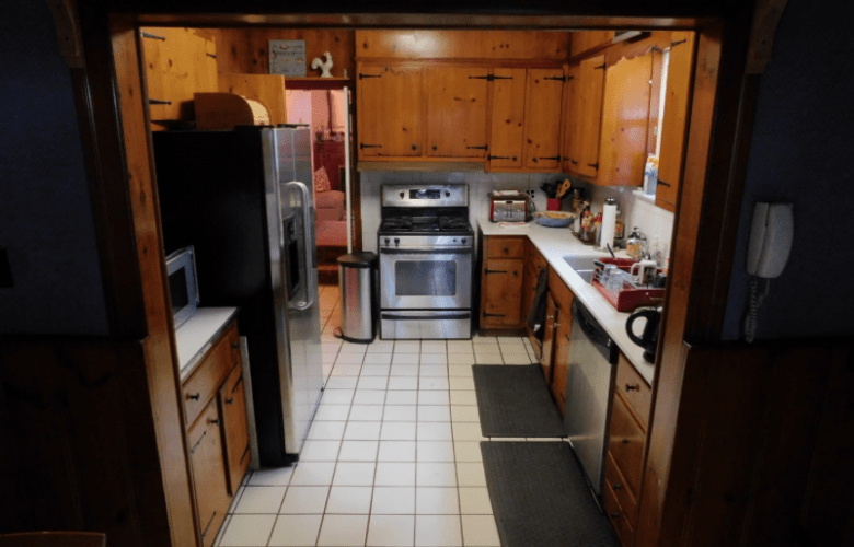 Σε δημοπρασία το πατρικό του Τραμπ: Απλό, εξοχικό, μπορεί να φτάσει και τα 5 εκατ. δολάρια [εικόνες] | iefimerida.gr 2