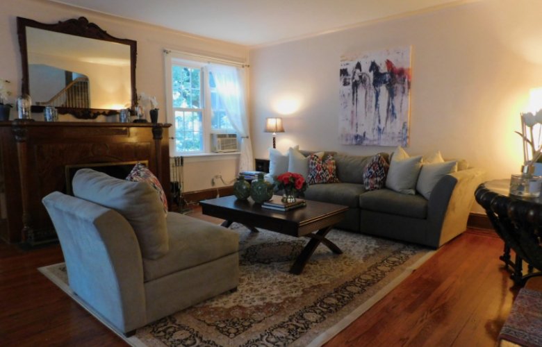 Σε δημοπρασία το πατρικό του Τραμπ: Απλό, εξοχικό, μπορεί να φτάσει και τα 5 εκατ. δολάρια [εικόνες] | iefimerida.gr 0