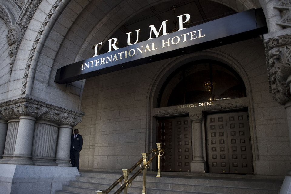 To Trump International Hotel στο Μανχάταν ανακοίνωσε για πρώτη φορά κέρδη μετά την επίσκεψη της κουστωδίας του πρίγκιπα μπιν Σαλμάν.