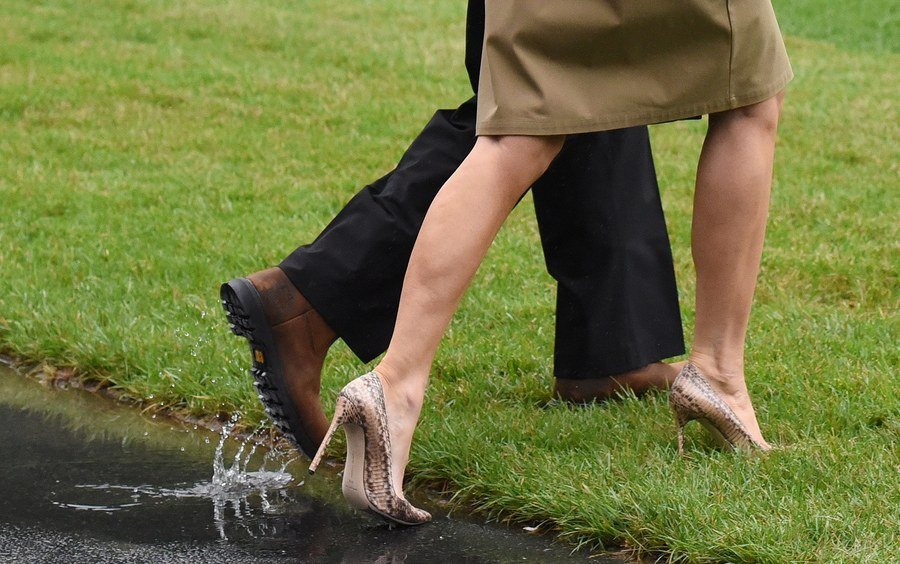 Στο Τέξας ο Ντόναλντ Τραμπ -Πάλι με τακούνια η Μελάνια [εικόνες] | iefimerida.gr 1