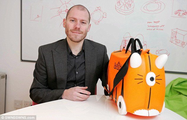 Πώς αυτός ο άντρας έγινε πάμπλουτος από μια απλή ιδέα -Το καινοτόμο προϊόν που ζήλεψαν οι ανταγωνιστές του [εικόνες] | iefimerida.gr 2