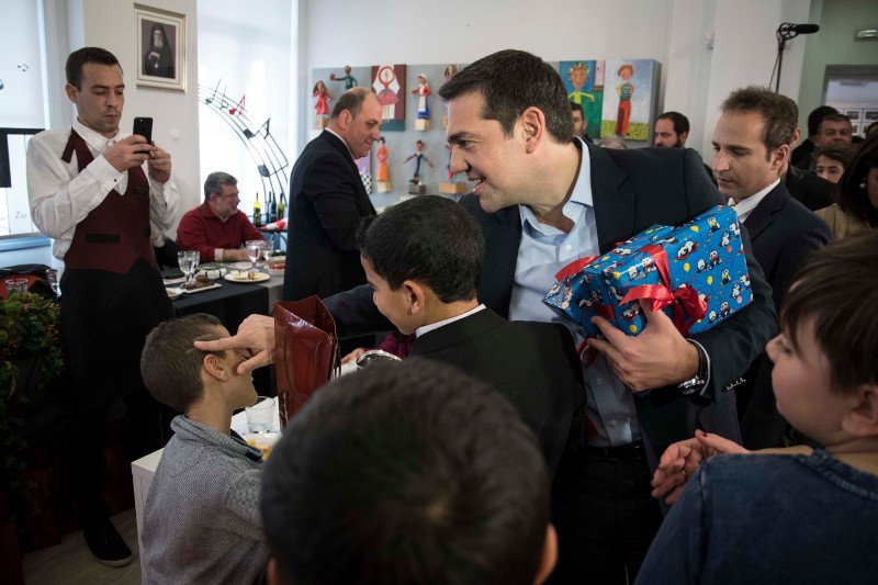 Τσίπρας στο «Δημήτρειο»: Αποδείξαμε ότι έχουμε πλεόνασμα ηθικής και αξιών [εικόνες] | iefimerida.gr 3