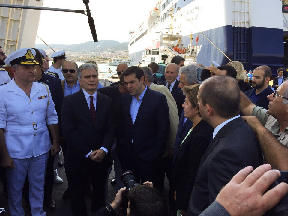 «Καθάρισαν» τη Λέσβο από τους πρόσφυγες πριν την επίσκεψη Τσίπρα-Φάιμαν | iefimerida.gr 2