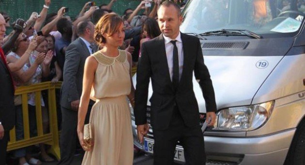 Η Μπαρτσελόνα πήγε σε γάμο – Ο Τσάβι έβαλε στεφάνι και φεύγει για Σεϋχέλλες [εικόνες] | iefimerida.gr 4