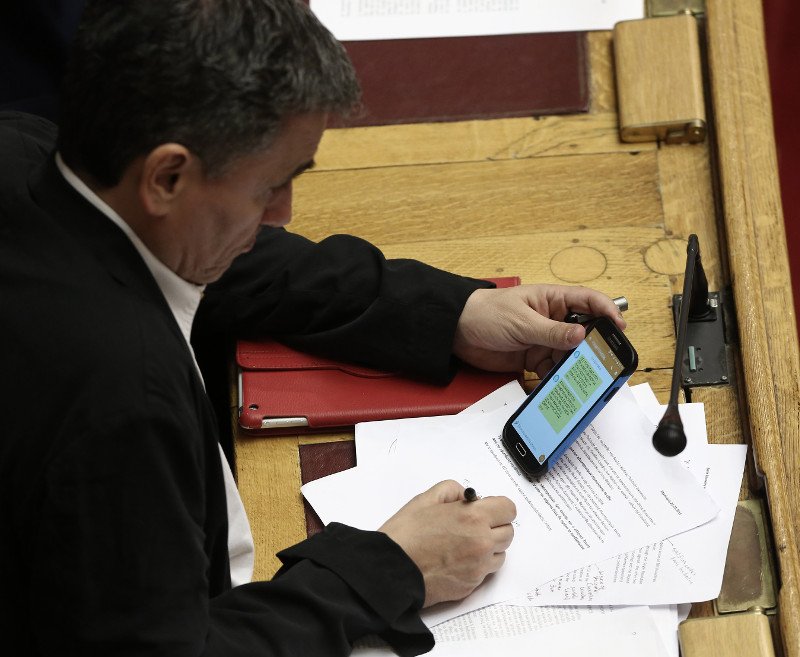 Ποια είναι η μυστηριώδης Αντα που αποθεώνει τον Τσακαλώτο με sms στον Φλαμπουράρη [εικόνες] | iefimerida.gr 1