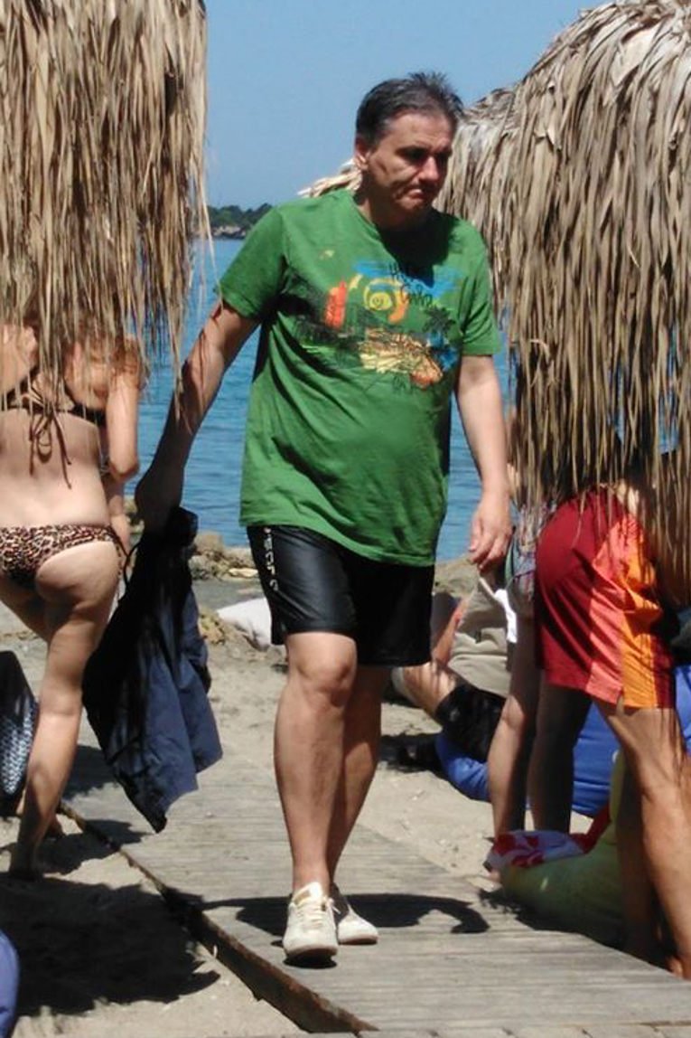 Οι διακοπές του Τσακαλώτου στην Ηλεία -Εδωσε «ρεσιτάλ» στις ρακέτες [εικόνες] | iefimerida.gr 3