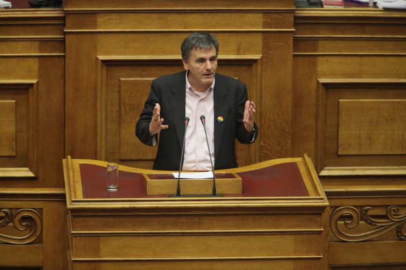 Με κόντρες, ομοφοβικές φωνές και... φιλιά, ψηφίζεται το σύμφωνο συμβίωσης [live] | iefimerida.gr 4