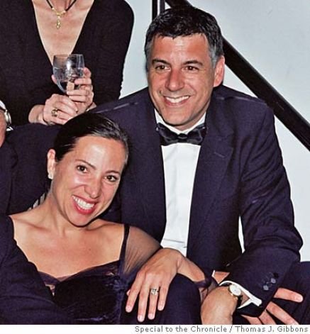 Ο γοητευτικός Ελληνας που στις ΗΠΑ  έσωσε ένα περιοδικό [εικόνες] | iefimerida.gr 0