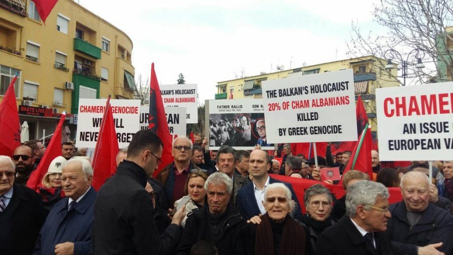 Προκαλούν οι Τσάμηδες της Αλβανίας -Ο «Κοτζιάς-Γκαίμπελς» και η «γενοκτονία»! [εικόνες] | iefimerida.gr 3