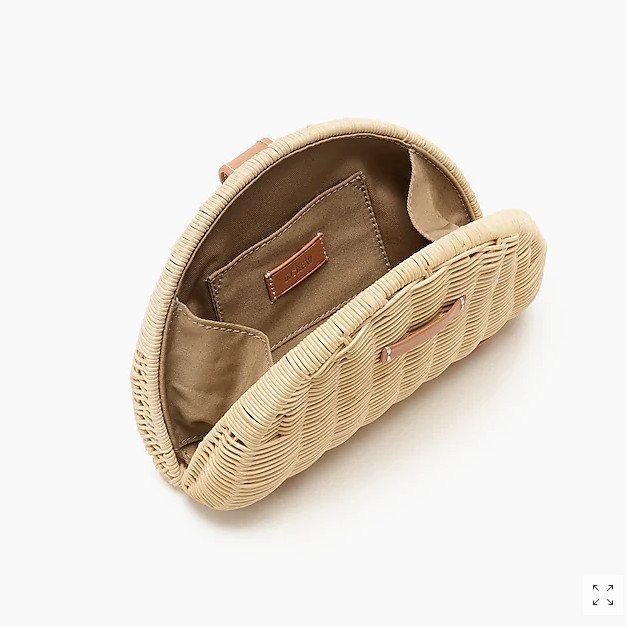 Φαινόμενο Μέγκαν: Κράτησε τσαντάκι των 50 ευρώ και 3.000 γυναίκες το αγόρασαν σε μια ώρα [εικόνες] | iefimerida.gr 1