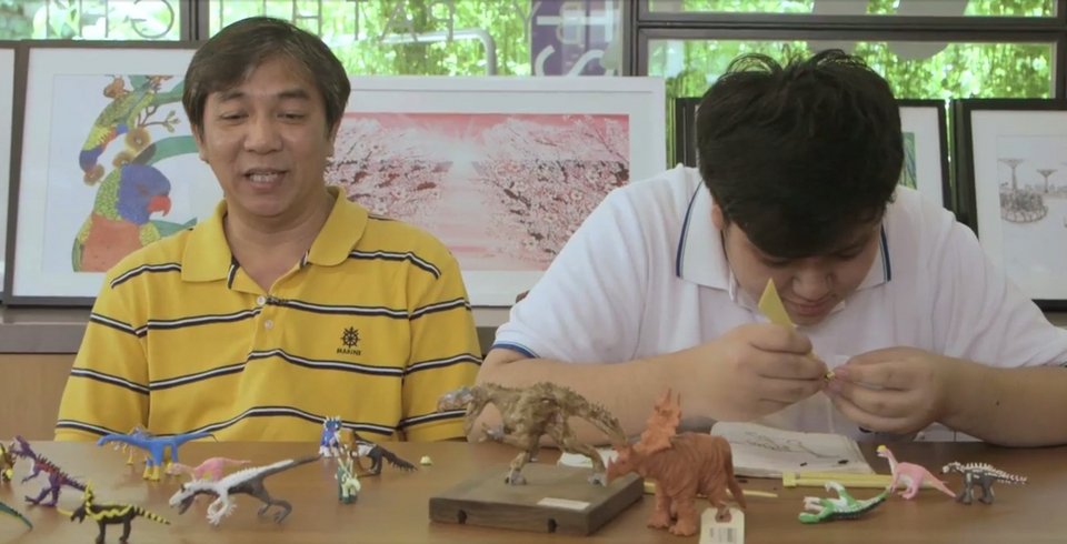 Το τσαντάκι των 11 δολαρίων που έκλεψε την παράσταση στον Λευκό Οίκο -Ποια το κρατούσε [εικόνες&βίντεο] | iefimerida.gr 6