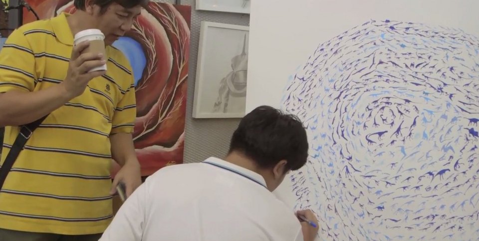 Το τσαντάκι των 11 δολαρίων που έκλεψε την παράσταση στον Λευκό Οίκο -Ποια το κρατούσε [εικόνες&βίντεο] | iefimerida.gr 7