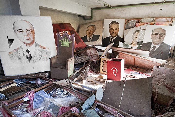 Συγκλονιστικές φωτογραφίες από την πόλη - φάντασμα δίπλα στο Τσέρνομπιλ [εικόνες] | iefimerida.gr 1