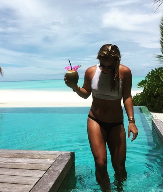 Τσιμπούλκοβα: Γιόρτασε τον αποκλεισμό της με μια γυμνή φωτογράφιση [εικόνες] | iefimerida.gr 1