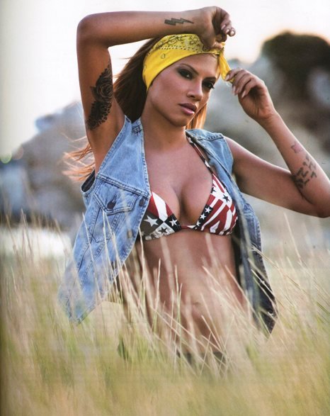 H Playmate σύντροφος του Πρίντεζη γδύνεται για να δείξει τα 12 τατού της [εικόνες] | iefimerida.gr 0