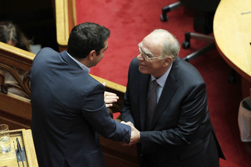 Η πρώτη συνάντηση Τσίπρα-Λεβέντη – Γιατί συγκινήθηκε ο πρωθυπουργός [εικόνες] | iefimerida.gr 0