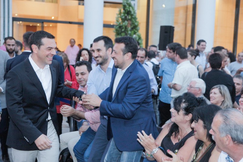 Τσίπρας: Ξεπεράσαμε κάθε προσδοκία -Νέες υποσχέσεις και επίθεση σε ΝΔ & Δικαιοσύνη | iefimerida.gr 3