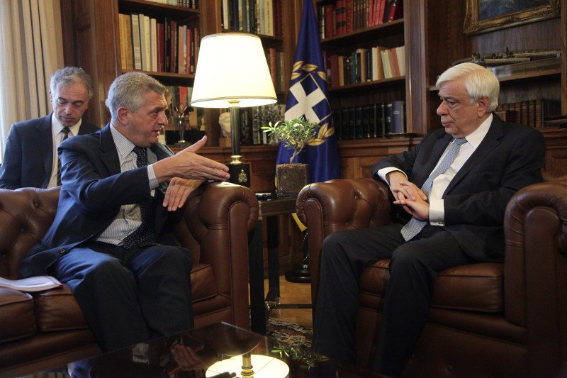 Σε Προεδρικό Μέγαρο και Μαξίμου ο ύπατος αρμοστής του ΟΗΕ για τους πρόσφυγες | iefimerida.gr 0