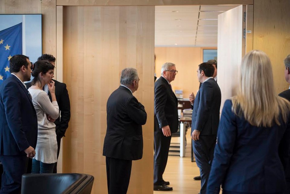 Τα νεύρα του Αλέξη Τσίπρα στις Βρυξέλλες [εικόνες] | iefimerida.gr 0