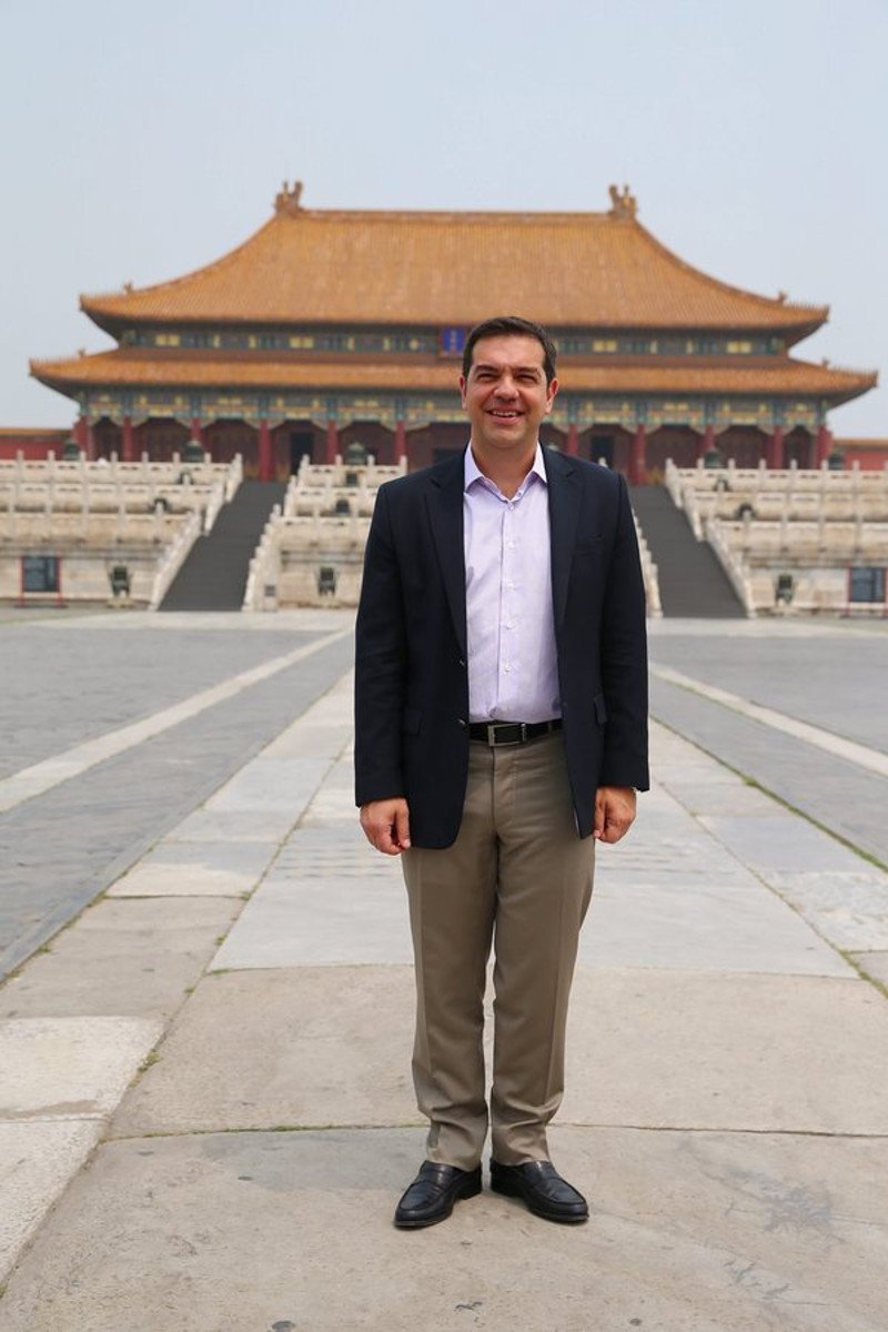 Ο Αλέξης Τσίπρας στην Απαγορευμένη Πόλη του Πεκίνου -Ενθουσιασμένος πόζαρε στην κάμερα [εικόνες] | iefimerida.gr 2
