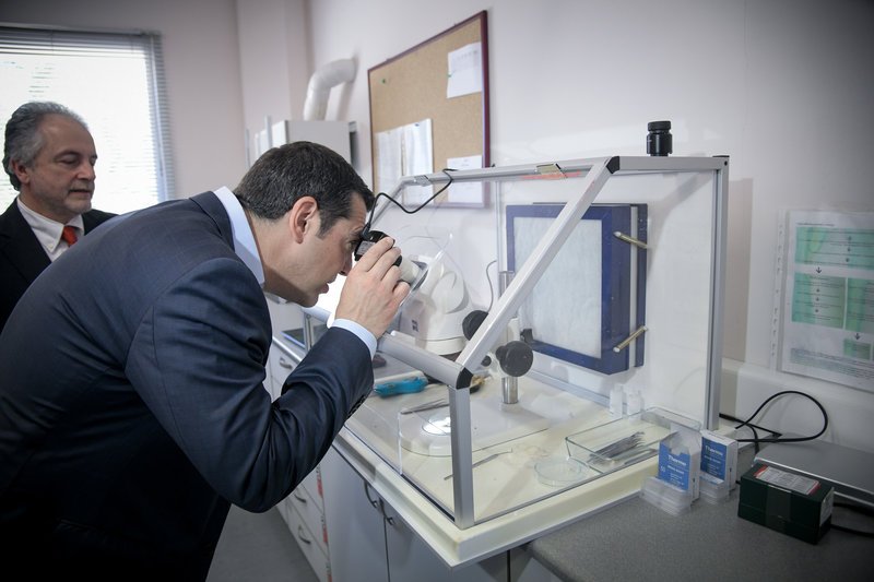 Στην Τesla, στον «Δημόκριτο», ο Αλέξης Τσίπρας [εικόνες & βίντεο] | iefimerida.gr 1