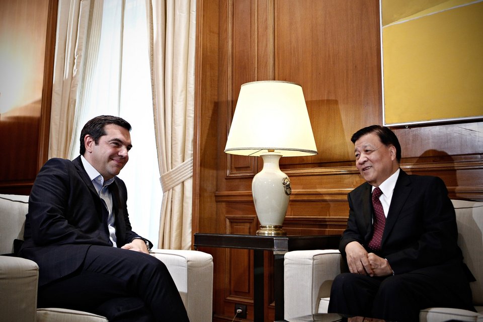 Τετ α τετ Τσίπρα-Γιουνσάν στο Μαξίμου -Συζήτησαν για συνεργασία σε νέους τομείς [εικόνες] | iefimerida.gr 1