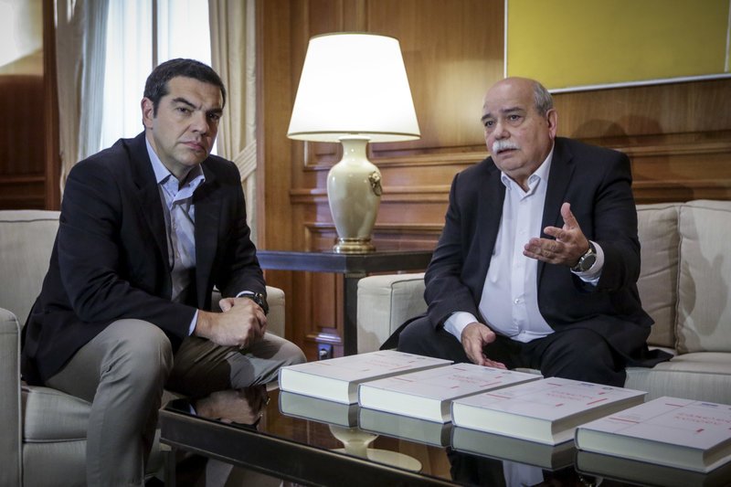 Παρέλαβε τους 4 πρώτους τόμους του Φακέλου της Κύπρου