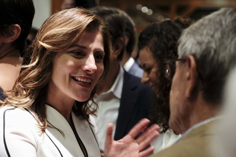 Και η Περιστέρα Μπαζιάνα στη Νέα Υόρκη -Σε δεξίωση με το φόρεμα που φορούσε και με την Καμίλα [εικόνες & βίντεο] | iefimerida.gr 12