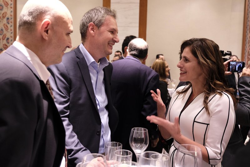 Και η Περιστέρα Μπαζιάνα στη Νέα Υόρκη -Σε δεξίωση με το φόρεμα που φορούσε και με την Καμίλα [εικόνες & βίντεο] | iefimerida.gr 13