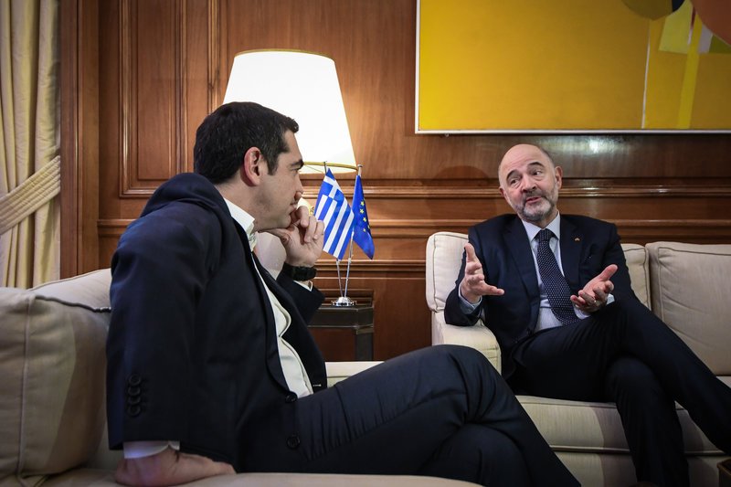 Στο Μαξίμου Τσίπρας και Μοσκοβισί