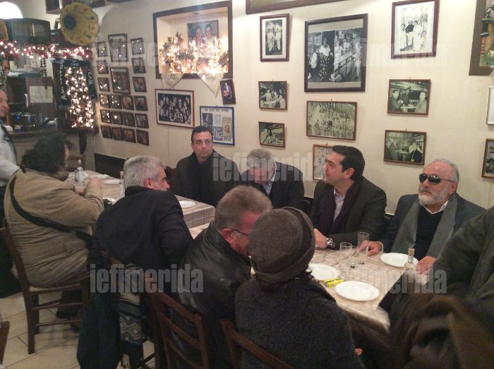 Για τσίπουρα στο «Στέκι του Αρτέμη» πήγε ο Τσίπρας μετά τον αγιασμό των υδάτων [εικόνες] | iefimerida.gr 1