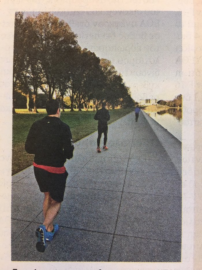 Ο Αλέξης Τσίπρας με αθλητικό σορτσάκι κάνει τζόκινγκ στην Ουάσινγκτον [εικόνες] | iefimerida.gr 0