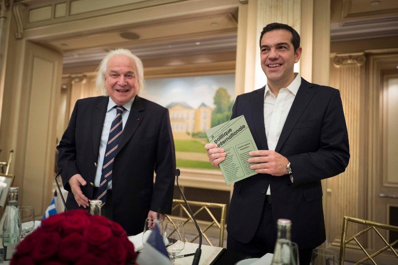 Τσίπρας για το βραβείο του: Πολλές φορές ένιωσα σαν τον Οδυσσέα, δέθηκα στο κατάρτι του πλοίου | iefimerida.gr 3