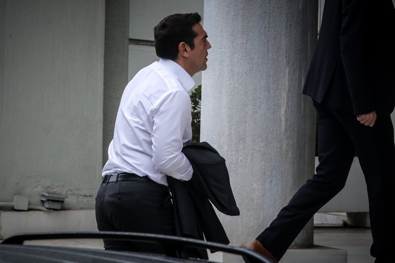 Πρώτη μέρα στο ΥΠΕΞ ο Τσίπρας και ξεκινάει τη θητεία με τουρκικό casus belli