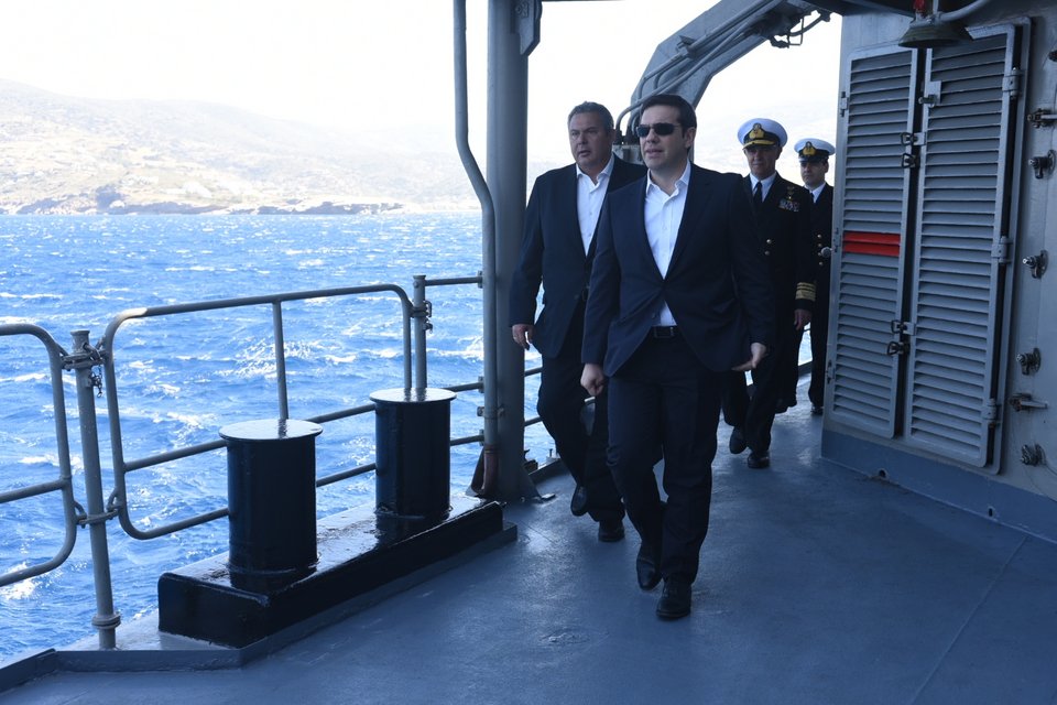 Ο Τσίπρας πάνω στη φρεγάτα του Πολεμικού Ναυτικού «Αδρίας» -Μαζί με τον Καμμένο [εικόνες] | iefimerida.gr 6