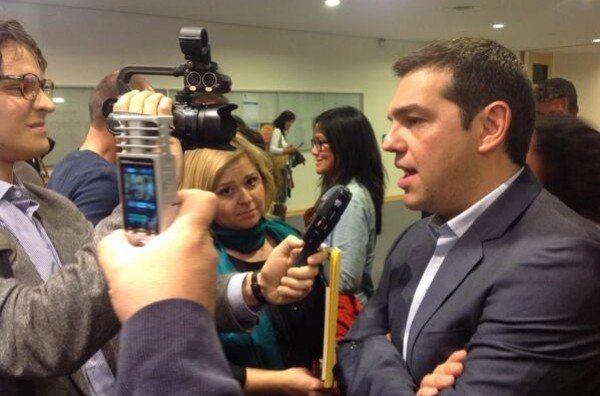 Το πρώτο debate με Ελληνα πολιτικό -Ο Τσίπρας κέρδισε το ενδιαφέρον και στο... twitter [εικόνες+βίντεο] | iefimerida.gr 1