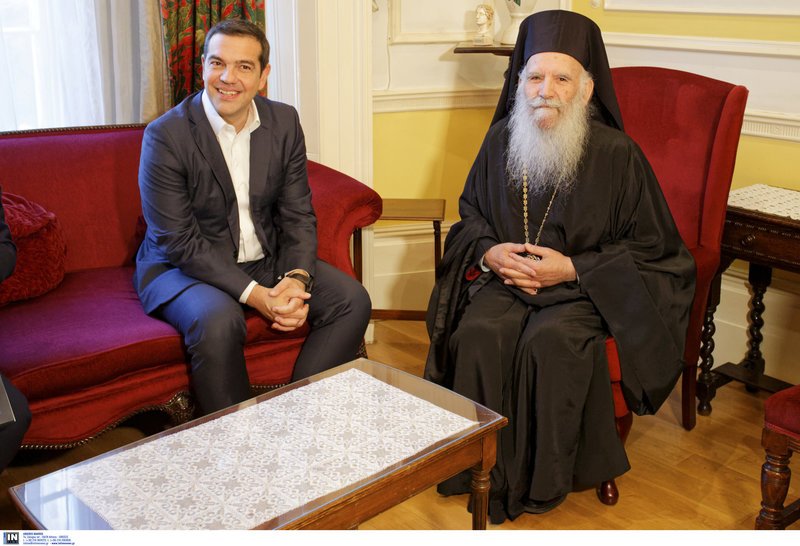 Οι επαφές Τσίπρα στο Λονδίνο: Συνάντηση με τον Αρχιεπίσκοπο και με νέους Ελληνες επιστήμονες [εικόνες] | iefimerida.gr 1