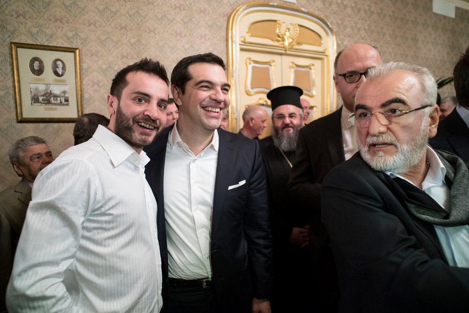 Συνάντηση Τσίπρα με ομογενείς στη Μόσχα με Σαββίδη σε πρώτο πλάνο [εικόνες] | iefimerida.gr 2