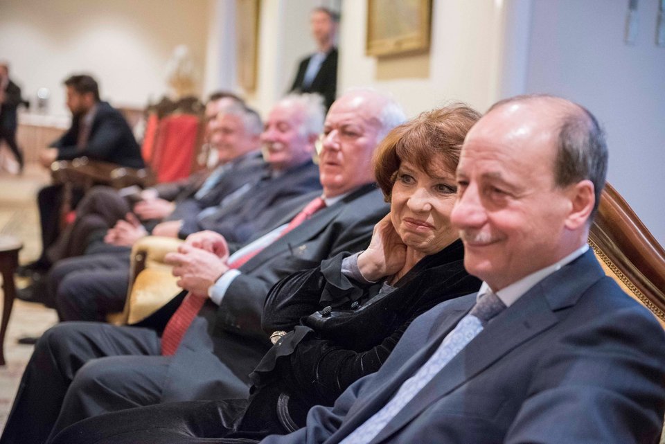 Συνάντηση Τσίπρα με ομογενείς στη Μόσχα με Σαββίδη σε πρώτο πλάνο [εικόνες] | iefimerida.gr 4