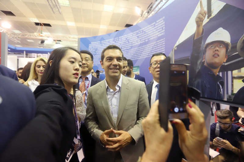 ΔΕΘ: Οι Κινέζοι μέτρησαν την πίεση του Τσίπρα -Το πάντα της COSCO και το τσάι [εικόνες & βίντεο] | iefimerida.gr 4