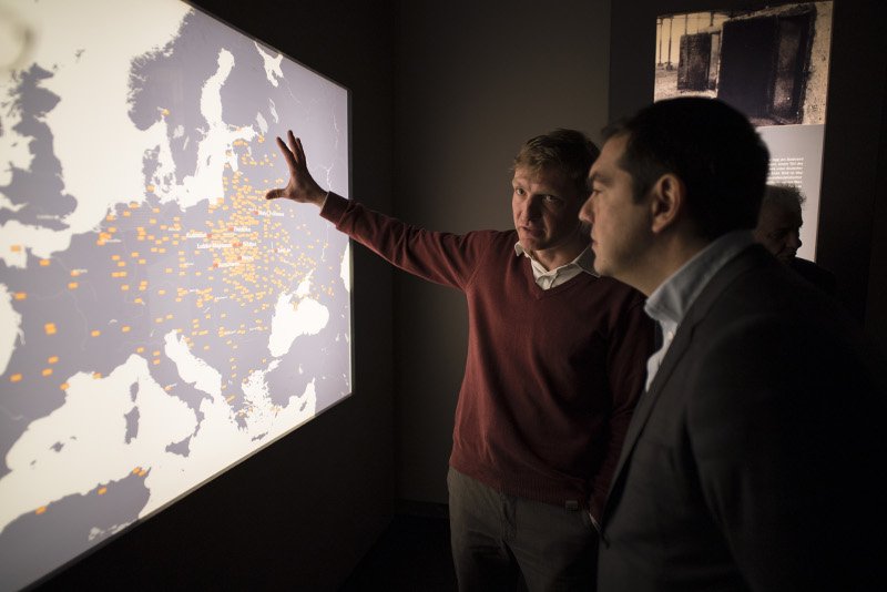 Ο Τσίπρας στο Μνημείο του Εβραϊκού Ολοκαυτώματος στο Βερολίνο [εικόνες] | iefimerida.gr 2