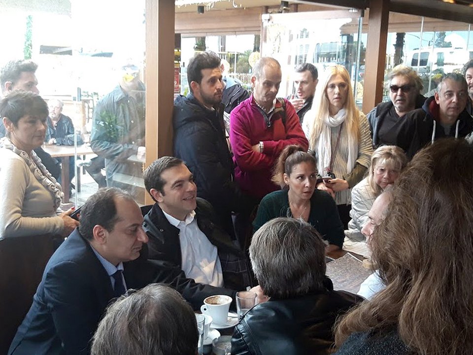 Ο Αλέξης Τσίπρας στο Μάτι./φωτογραφία: intime