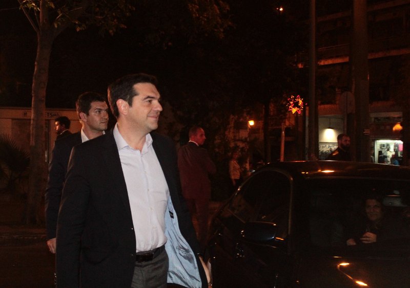 Φίλης -Τσίπρας ήρθαν για πρώτη φορά πρόσωπο με πρόσωπο  μετά τον ανασχηματισμό [εικόνες] | iefimerida.gr 1