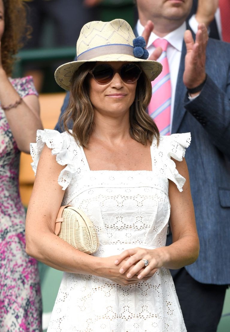 Φαινόμενο Μέγκαν: Κράτησε τσαντάκι των 50 ευρώ και 3.000 γυναίκες το αγόρασαν σε μια ώρα [εικόνες] | iefimerida.gr 5