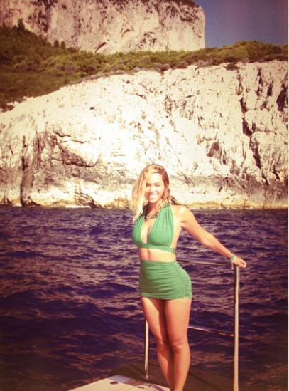 Το ρετρό μπικίνι της Μπιγιονσέ που απογοήτευσε εκείνους που λατρεύουν τις ζουμερές καμπύλες της [εικόνα] | iefimerida.gr 0