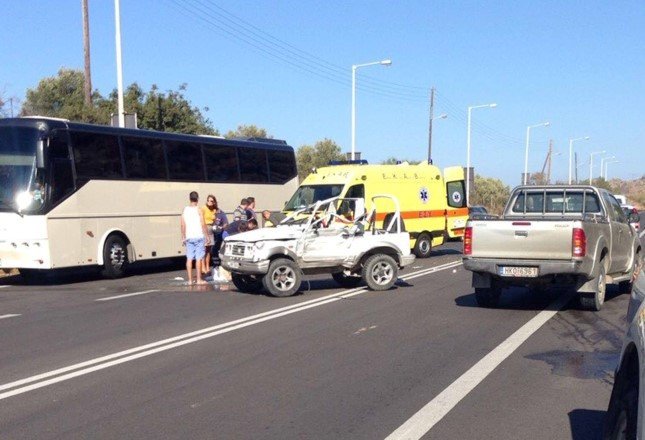 Σοβαρό τροχαίο στην Κρήτη -Στην εντατική 67χρονη τουρίστρια, νεκρός ο άνδρας της [εικόνες]  | iefimerida.gr 0