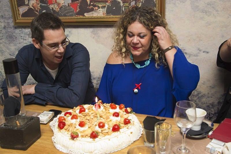 Mαριάννα Τουμασάτου: Χωρίς ίχνος μακιγιάζ στο Κολωνάκι [εικόνες]  | iefimerida.gr 3