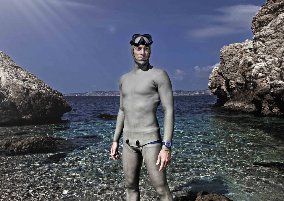 Tudor Take a Breath -Η Tudor φέρνει στην Ελλάδα τον «μπλε άνθρωπο» [εικόνες] | iefimerida.gr 2