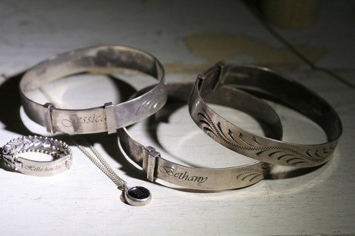 Bernice Kelly: H Ιρλανδή σχεδιάστρια κοσμημάτων που έχει κάνει τη Νέα Υόρκη να αναζητά σαν τρελή τις δημιουργίες της [εικόνες] | iefimerida.gr 9