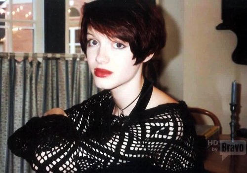 «Χρωστάω τις καμπύλες μου στα μακαρόνια», δηλώνει η σταρ του Mad Men [εικόνες]  | iefimerida.gr 2